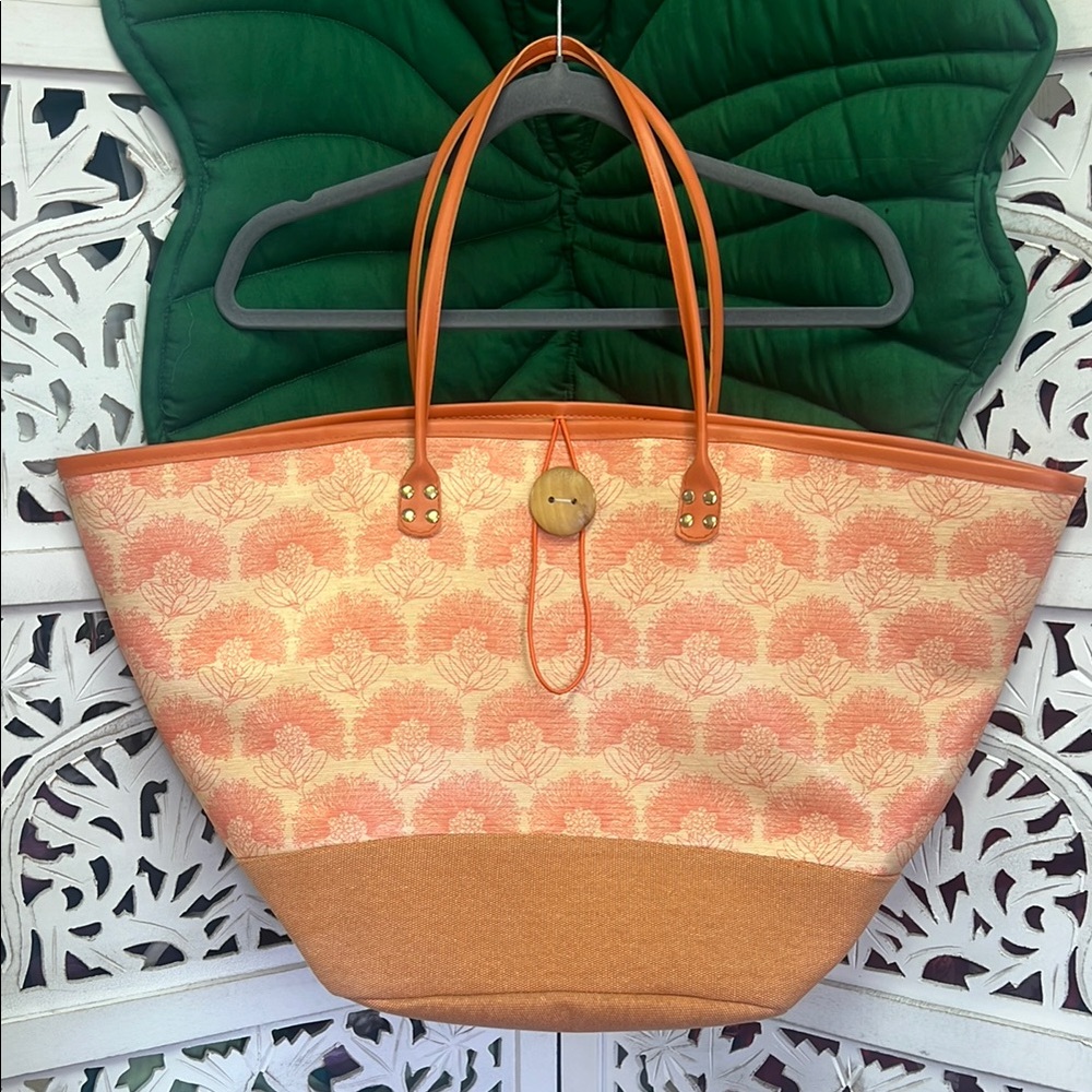 NWOT Manaola ohia lehua large orange canvas tote. Button closure.